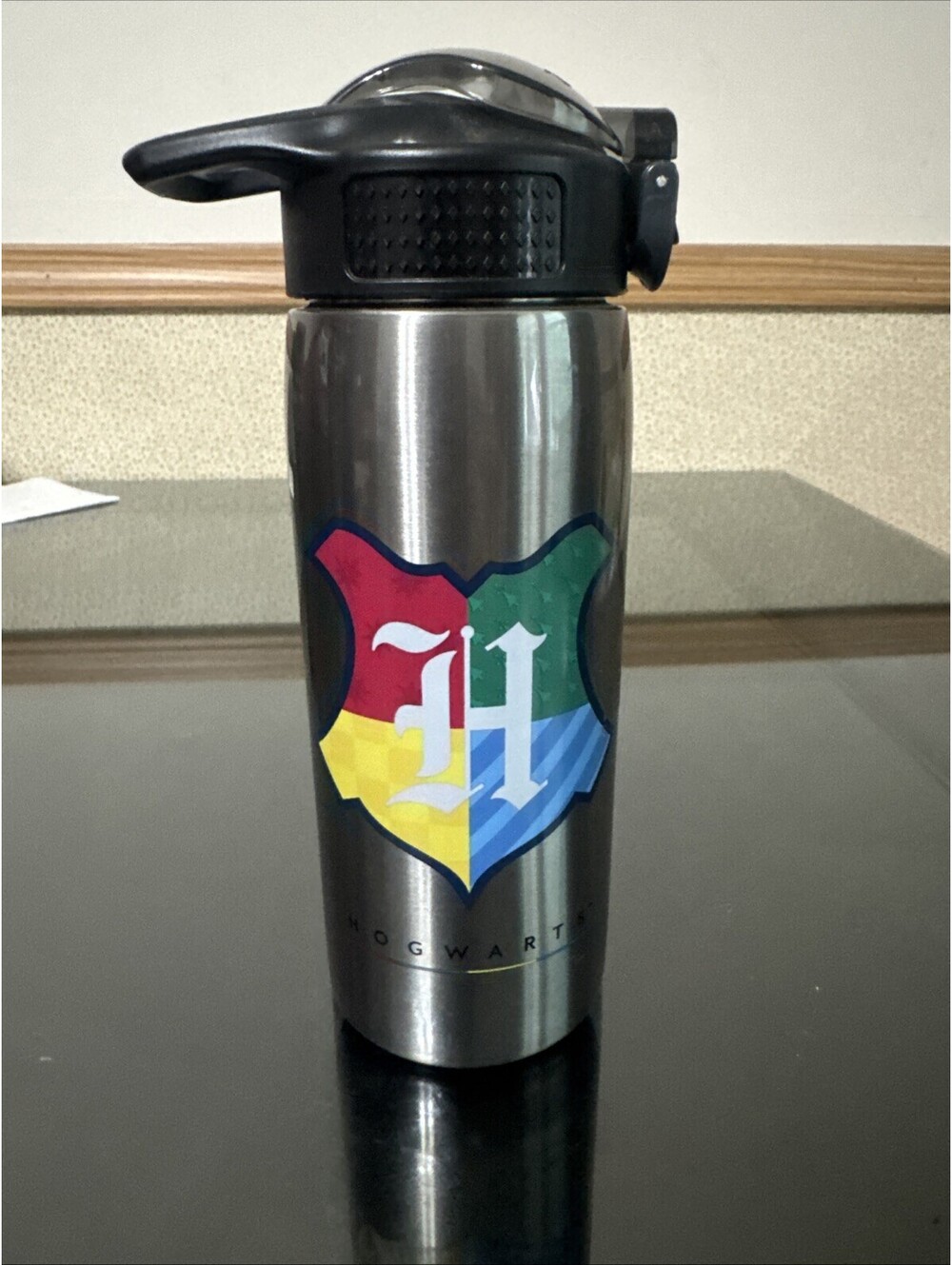 Harry Potter Hogwarts Crest Thermos Brand 16 Oz. Stainless Colorful Excellent